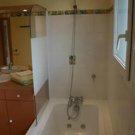 לינה וארוחת בוקר B&b-les Balcons De Maragon 4*