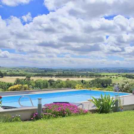 B&b-les Balcons De Maragon Bed and Breakfast 4*