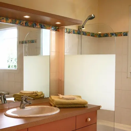Bed and breakfast B&b-les Balcons De Maragon 4*