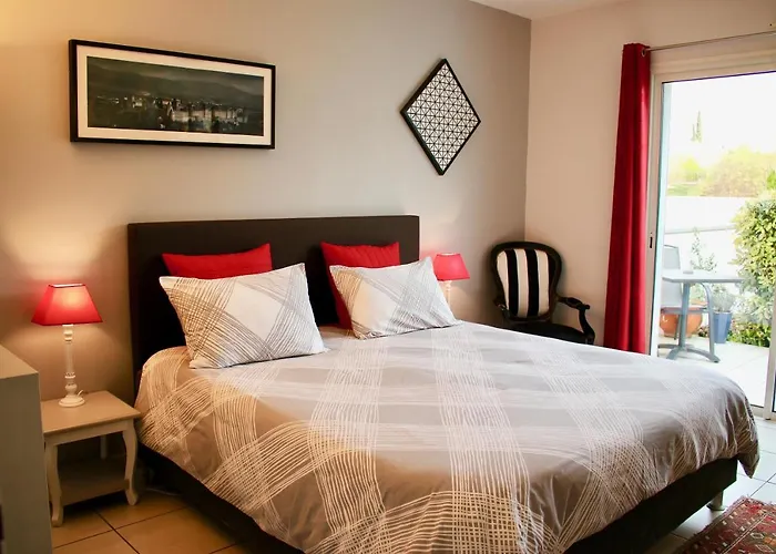 B&b-les Balcons De Maragon Bed & Breakfast 4*