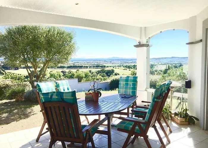 B&b-les Balcons De Maragon Bed & Breakfast 4*