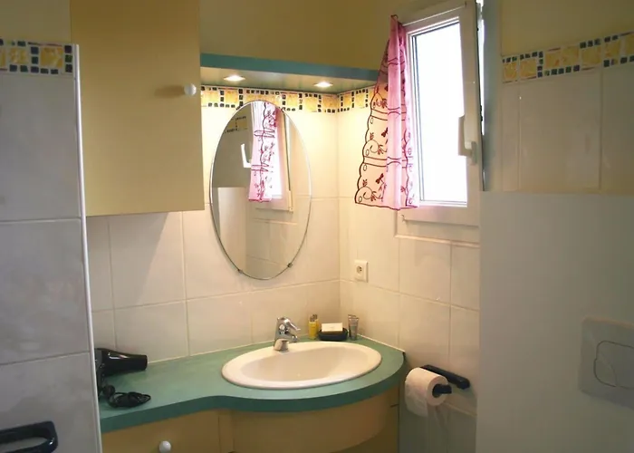 B&b-les Balcons De Maragon 4*